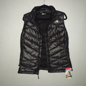 NWT North Face Aconcagua Vest